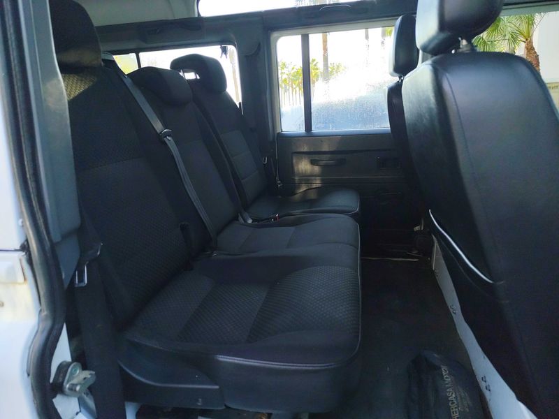 Land Rover Defender 2.2 Td4 110 SE Station Wagon 2013 – снимка 13