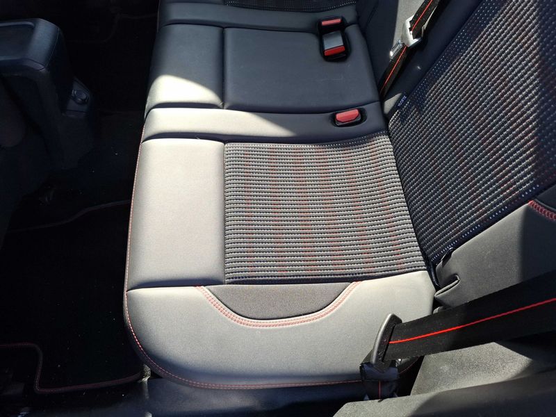 Peugeot 2008 1.2 e-THP GT Line 2016 – снимка 69