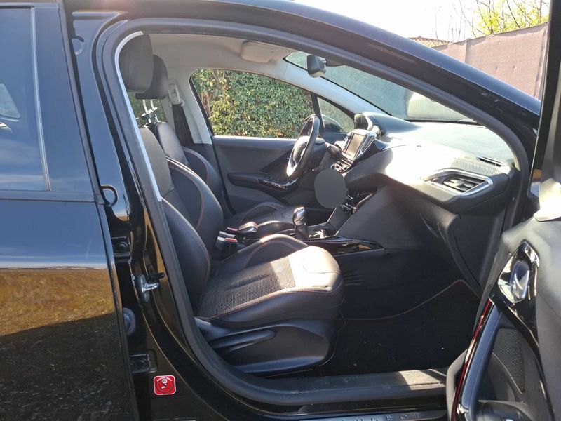 Peugeot 2008 1.2 e-THP GT Line 2016 – снимка 10