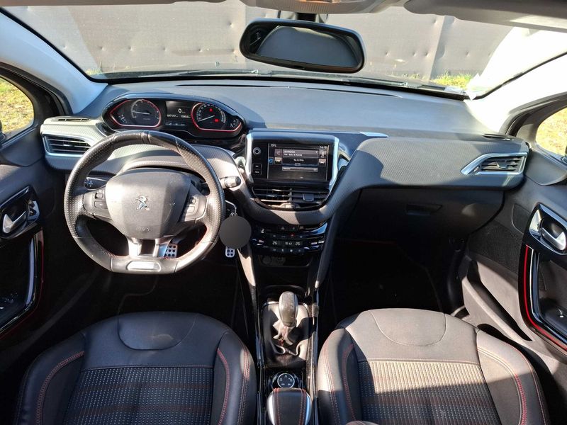 Peugeot 2008 1.2 e-THP GT Line 2016 – снимка 11