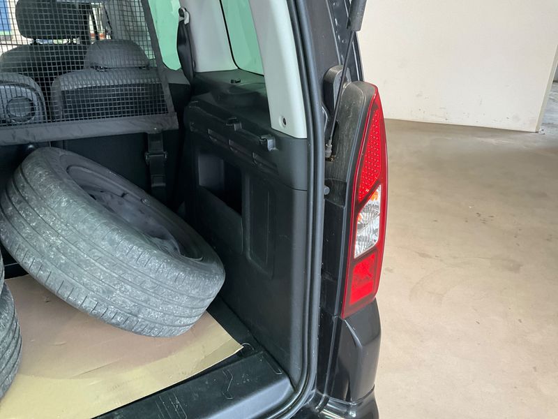 Citroen Berlingo 1.6 Blue-HDi Selection 2016 – снимка 28