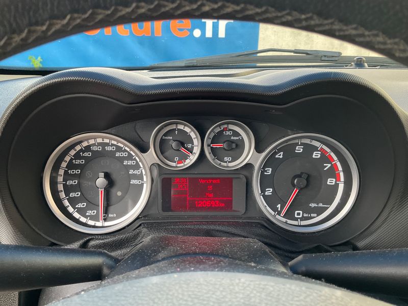 Alfa Romeo MiTo 1.4 Junior 2016 – снимка 18