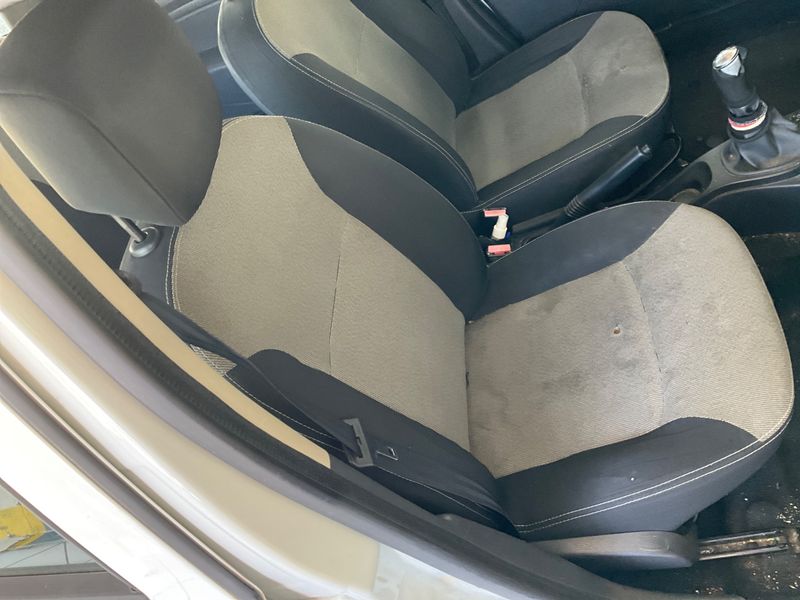 Dacia Duster 1.6 LPG Ambiance 4x2 2015 – снимка 30