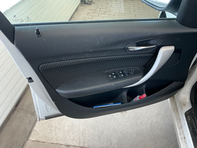 BMW 1er 116i 2015 – снимка 24