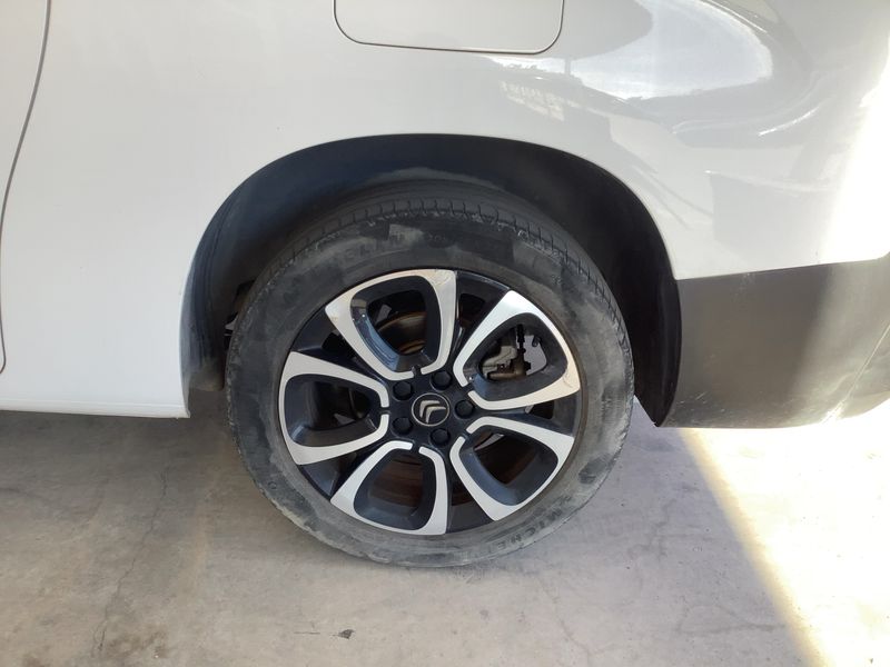 Citroen Berlingo 1.5 Blue-HDi Shine XL 2020 – снимка на щета 5