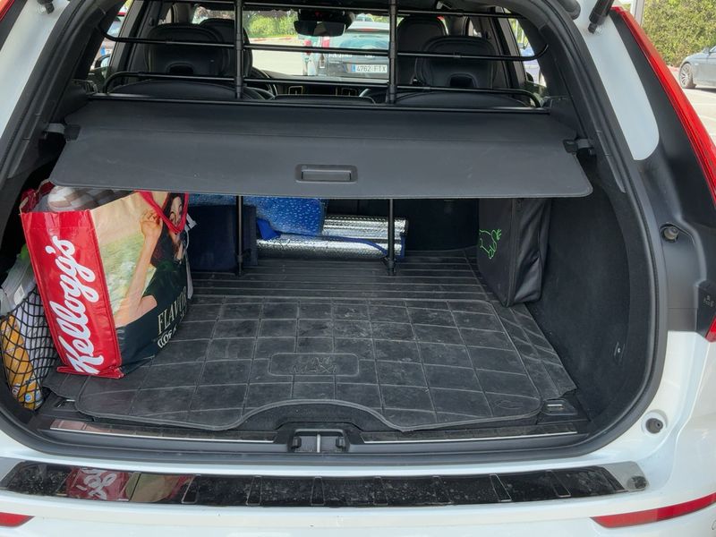 Volvo XC60 2.0 T6 Plug-in Hybrid R Design AWD 2021 – снимка 15