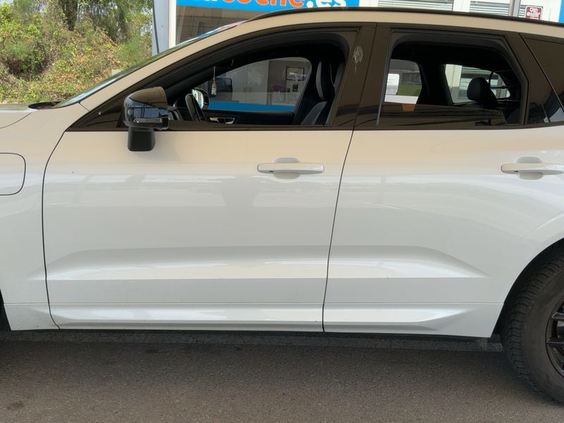 Volvo XC60 2.0 T6 Plug-in Hybrid R Design AWD 2021 – снимка 4