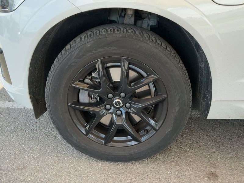 Volvo XC60 2.0 T6 Plug-in Hybrid R Design AWD 2021 – снимка 3