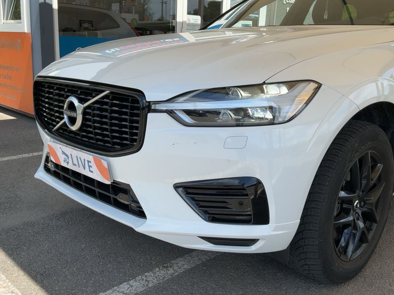 Volvo XC60 2.0 T6 Plug-in Hybrid R Design AWD 2021 – снимка 2