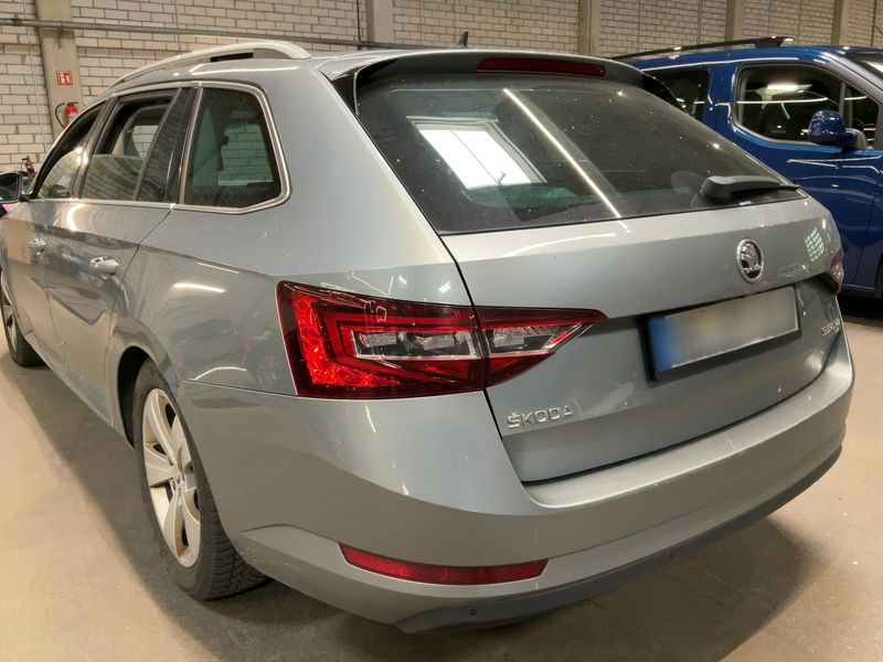 Skoda Superb 2.0 TDI Style 2016 – снимка 6