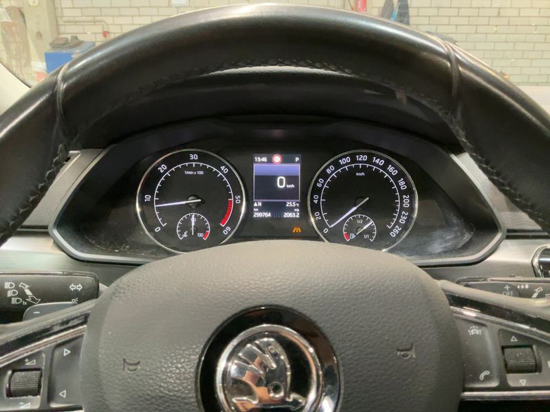 Skoda Superb 2.0 TDI Style 2016 – снимка 19