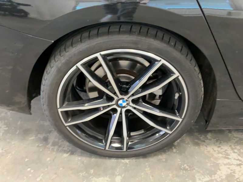 BMW 3er 320d Mild-Hybrid xDrive M Sport 2024 – снимка 9