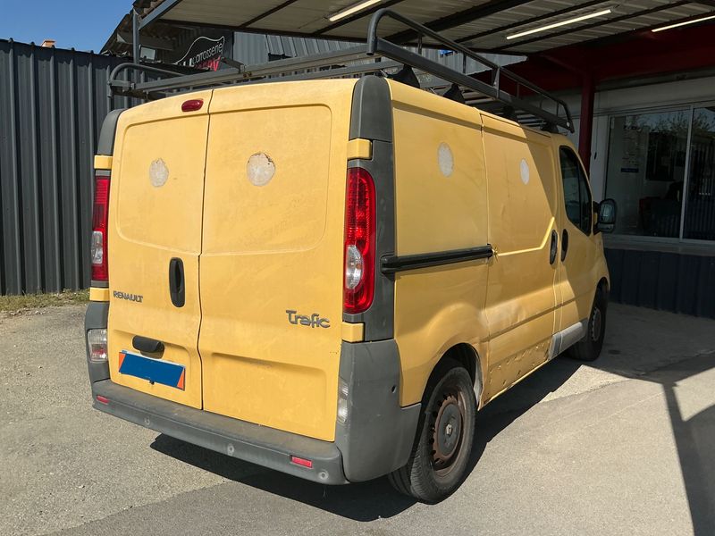 Renault Trafic 2.0 dCi L1H1 1200kg Confort 2013 – снимка 2