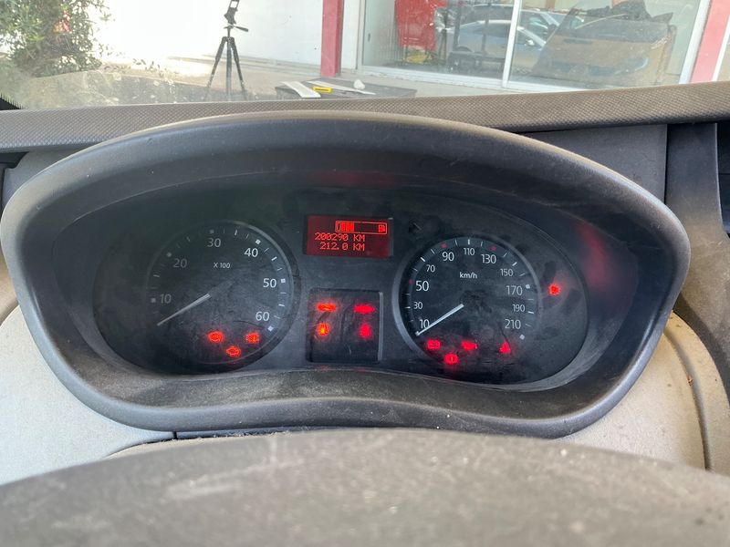 Renault Trafic 2.0 dCi L1H1 1200kg Confort 2013 – снимка 4
