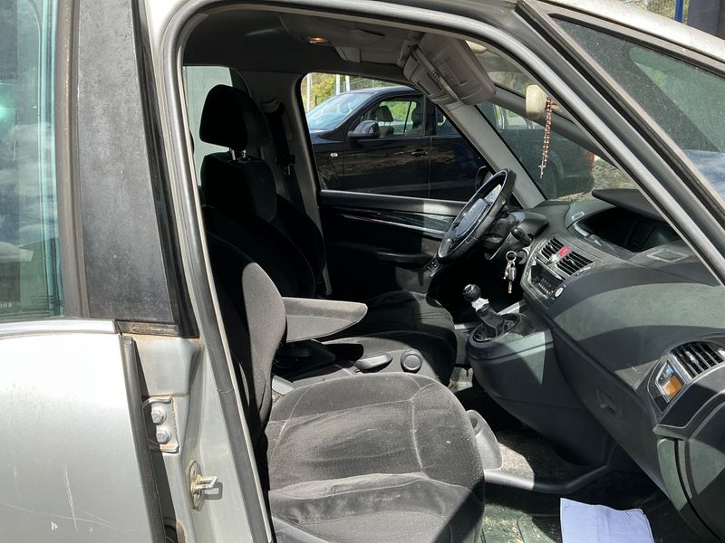 Citroen C4 Picasso 1.6 HDi Exclusive 2008 – снимка 3