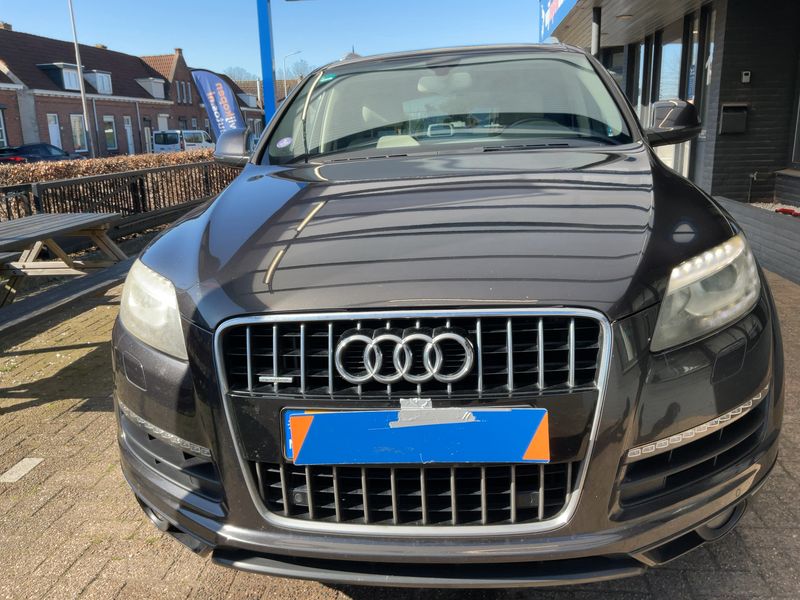 Audi Q7 3.0 V6 TFSI quattro 2012 – снимка 14