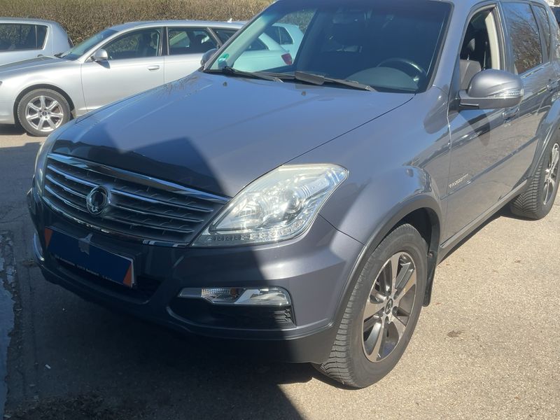 Ssangyong Rexton 2.0 TD Sapphire 4x4 2016 – снимка 1