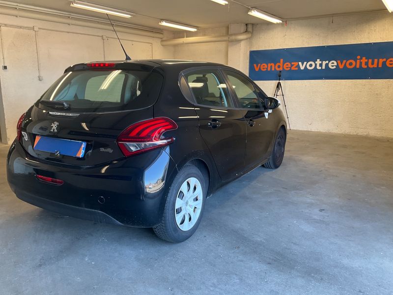 Peugeot 208 1.2 PureTech Like 2016 – снимка 2
