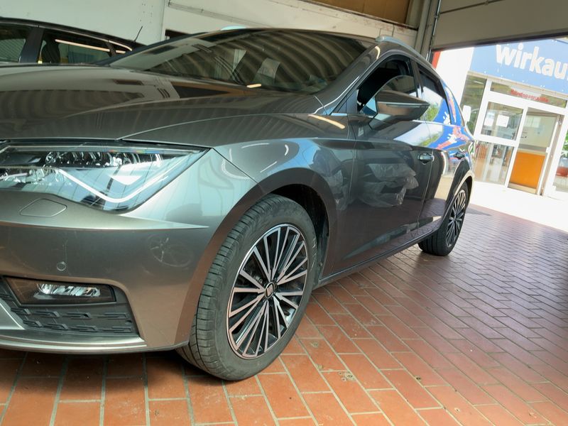 Seat Leon 1.4 TSI ACT Xcellence 2017 – снимка 2