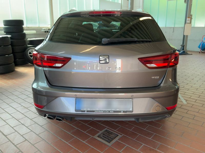 Seat Leon 1.4 TSI ACT Xcellence 2017 – снимка 7