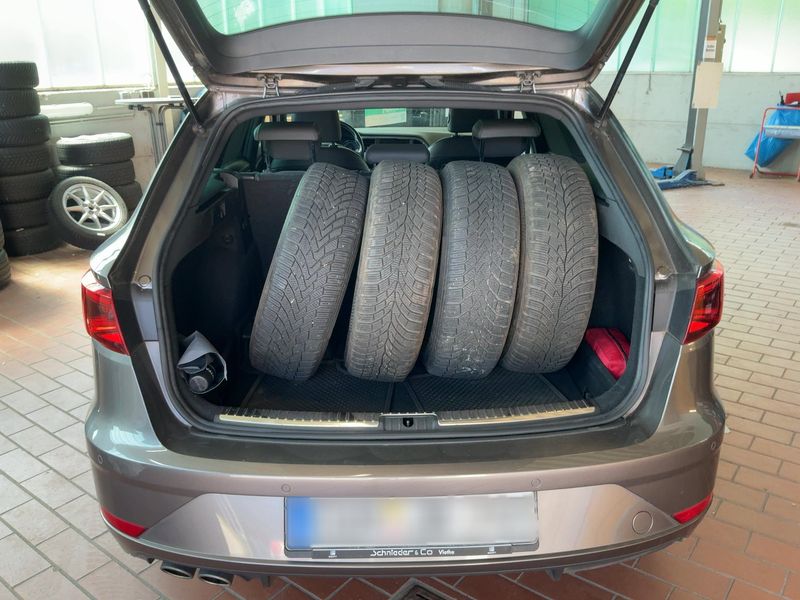 Seat Leon 1.4 TSI ACT Xcellence 2017 – снимка 16