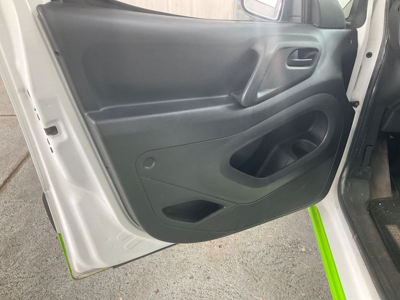 Citroen Berlingo electric drive 49 kW Business L1 2015 – снимка 31