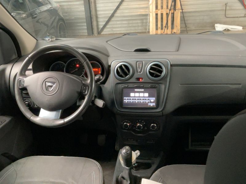 Dacia Lodgy 1.2 TCe Stepway 2015 – снимка 17