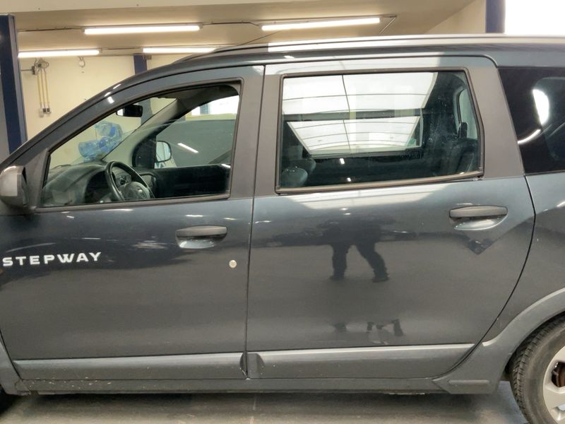 Dacia Lodgy 1.2 TCe Stepway 2015 – снимка 4