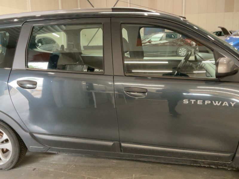 Dacia Lodgy 1.2 TCe Stepway 2015 – снимка 10