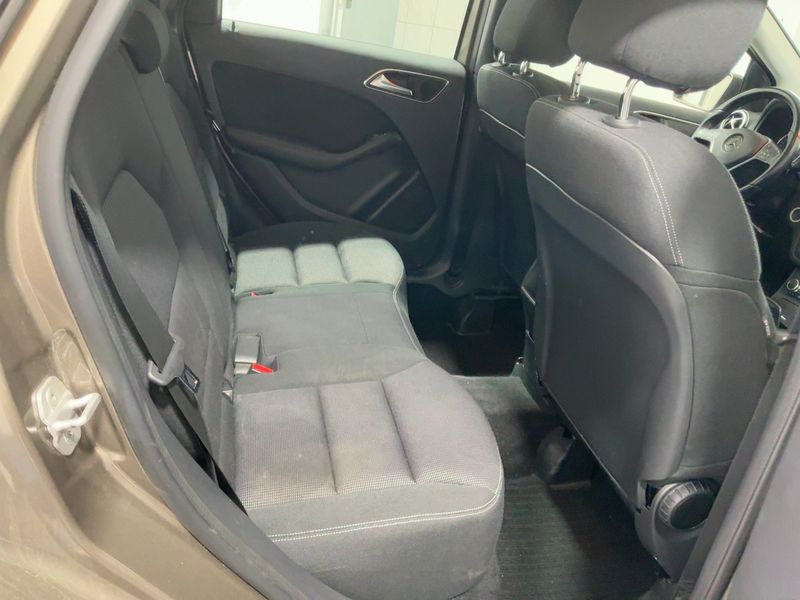 Mercedes-Benz B-Klasse B 200 CDI Standard 2013 – снимка 20