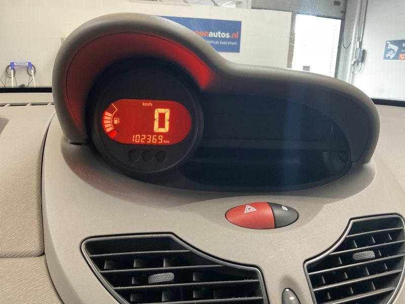 Renault Twingo 1.2 Expression 2009 – снимка 4