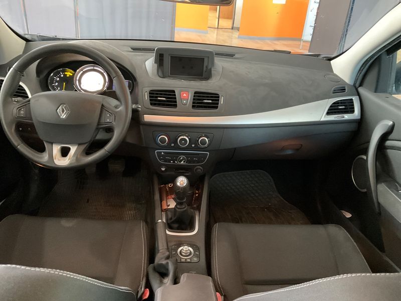 Renault Megane 1.5 dCi Dynamique 2010 – снимка на щета