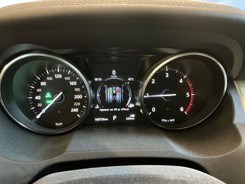 Land Rover Evoque 2.0 Td4 SE Dynamic 2016 – снимка 18