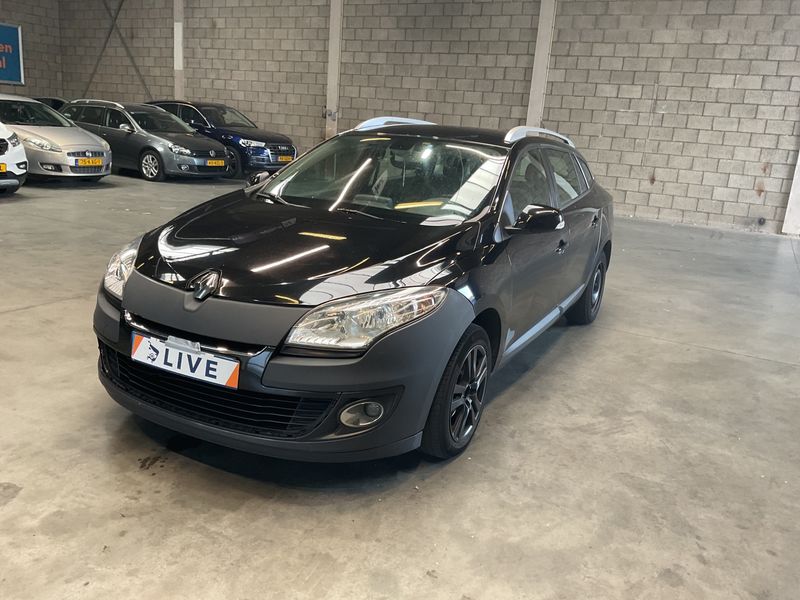 Renault Megane 1.5 dCi Expression 2012 – снимка 1