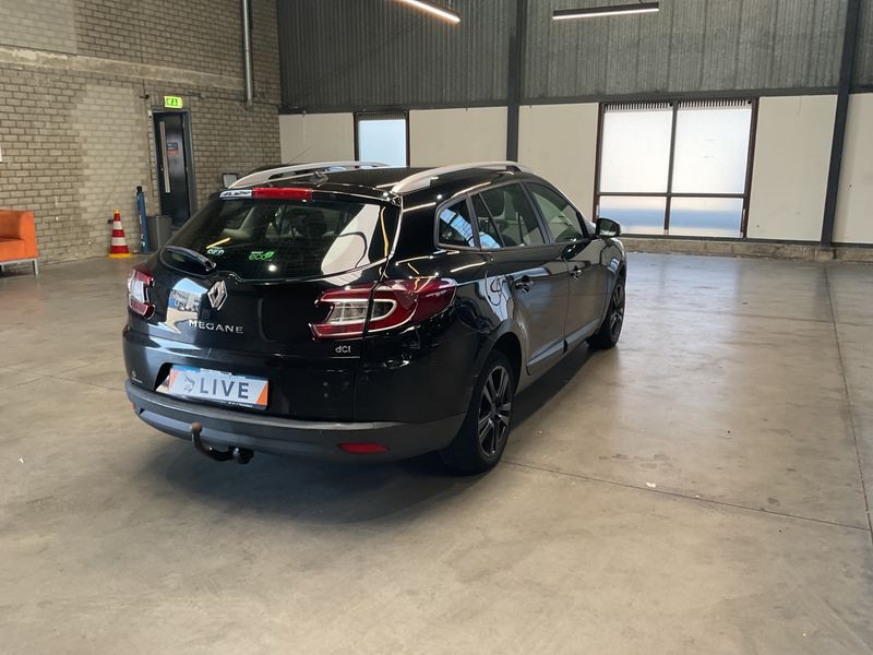 Renault Megane 1.5 dCi Expression 2012 – снимка 2