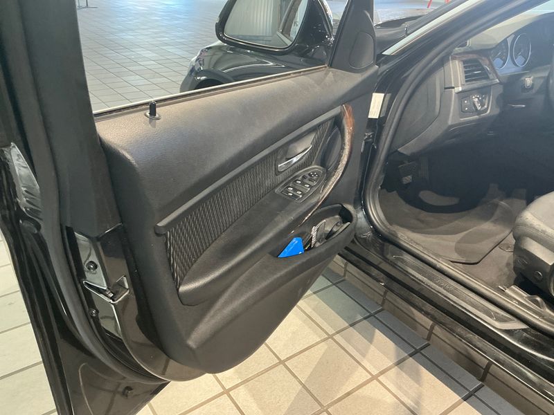BMW 3er 320d 2012 – снимка 27
