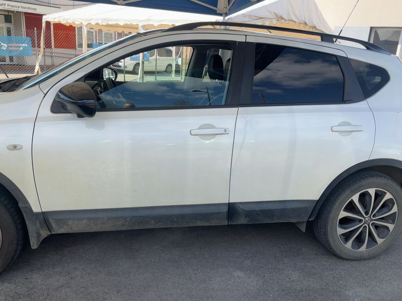 Nissan Qashqai 1.6 dCi Connect Edition 4x4 2014 – снимка 4