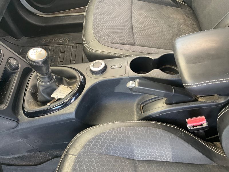 Nissan Qashqai 1.6 dCi Connect Edition 4x4 2014 – снимка 25