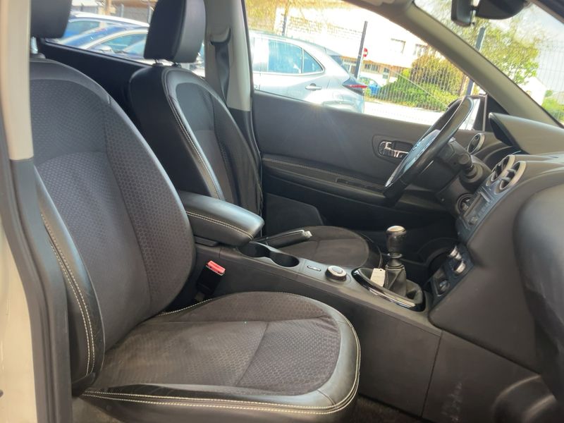 Nissan Qashqai 1.6 dCi Connect Edition 4x4 2014 – снимка 16