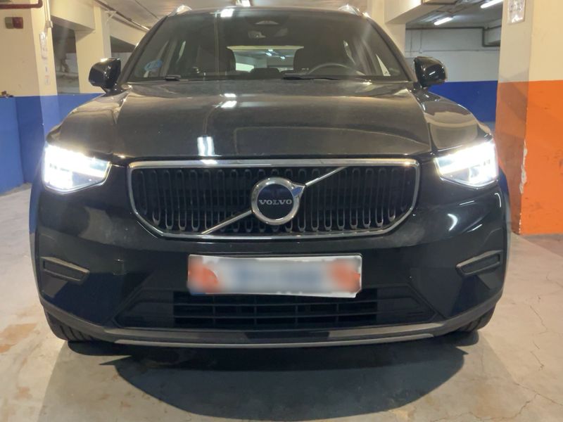 Volvo XC40 2.0 B3 Mild-Hybrid Core 2WD 2022 – снимка 14