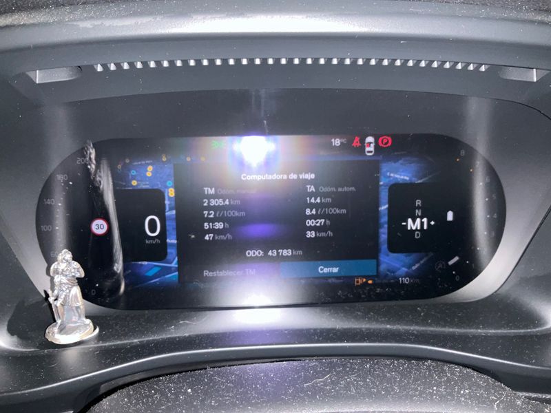 Volvo XC40 2.0 B3 Mild-Hybrid Core 2WD 2022 – снимка 18