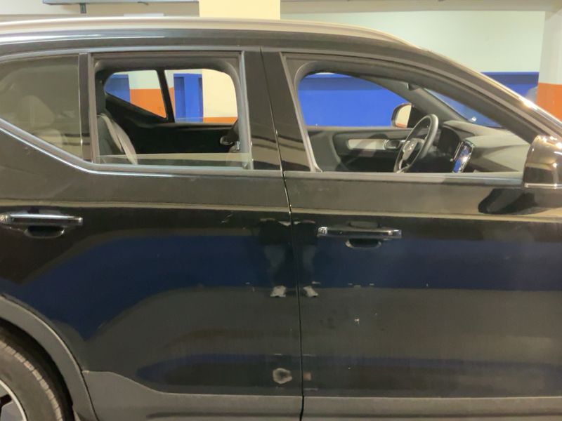 Volvo XC40 2.0 B3 Mild-Hybrid Core 2WD 2022 – снимка 10