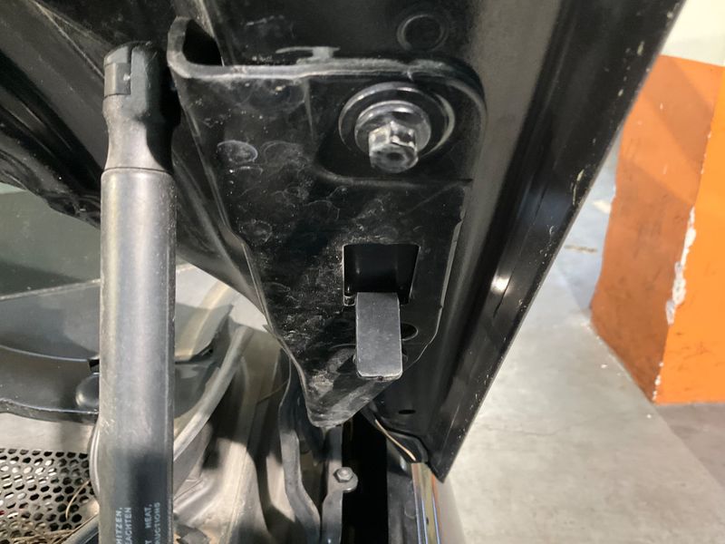 Volvo XC40 2.0 B3 Mild-Hybrid Core 2WD 2022 – снимка 26