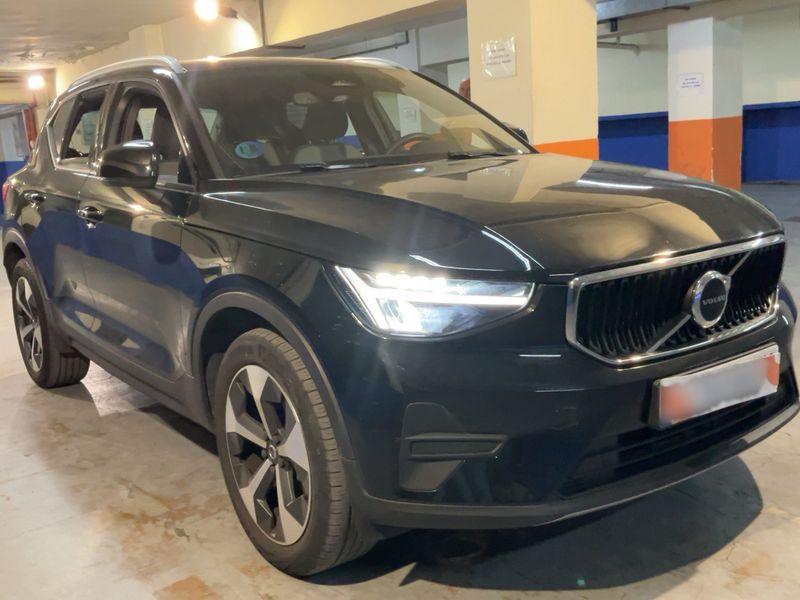 Volvo XC40 2.0 B3 Mild-Hybrid Core 2WD 2022 – снимка 12
