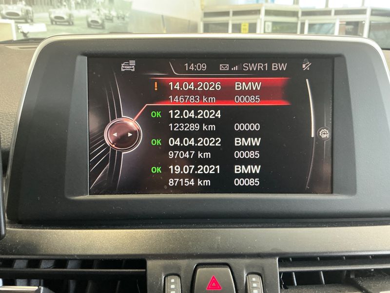 BMW 2er 218d Active Tourer Basis 2015 – снимка 24