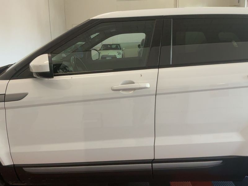 Land Rover Evoque 2.0 Td4 SE 2016 – снимка 4