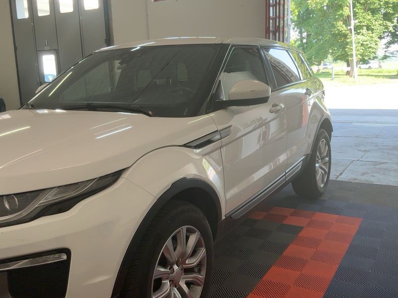 Land Rover Evoque 2.0 Td4 SE 2016 – снимка 2