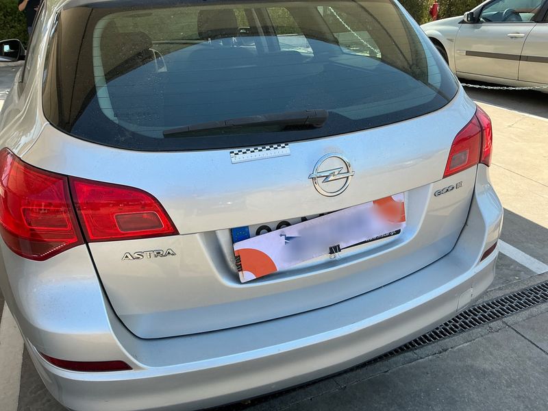Opel Astra 1.3 CDTI Selective 2012 – снимка 40