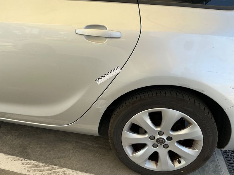 Opel Astra 1.3 CDTI Selective 2012 – снимка 36