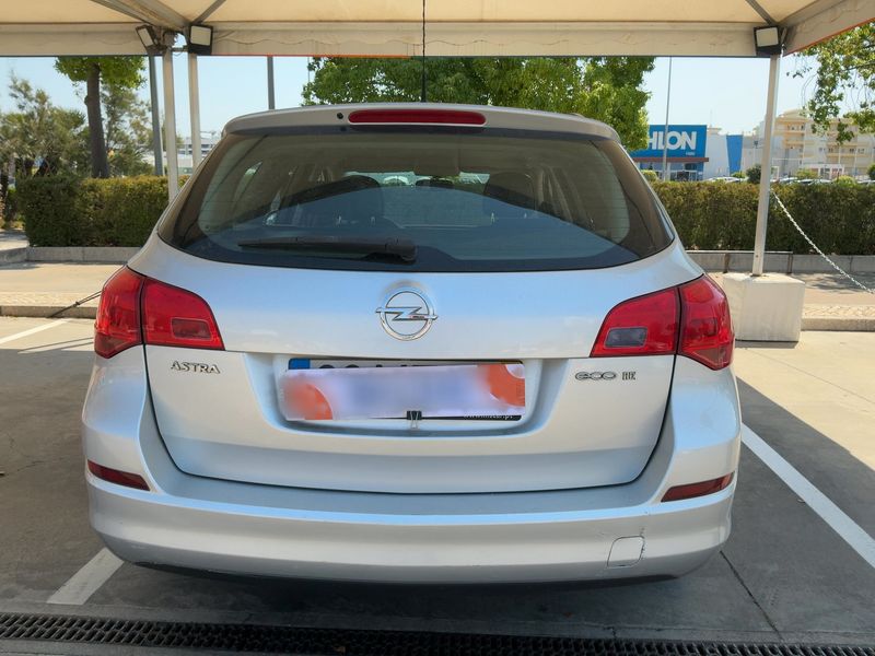 Opel Astra 1.3 CDTI Selective 2012 – снимка 7